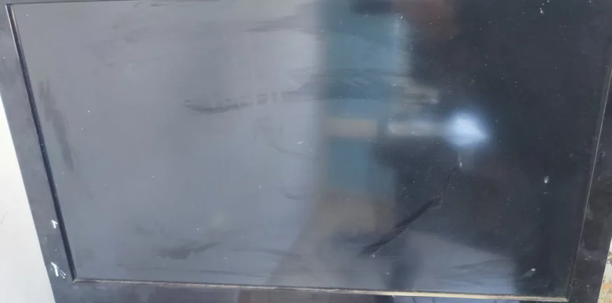 Ιδού τα κατασχεθέντα αντικείμενα της συμμορίας που είχε σαρώσει τον Πύργο - Ανήκει κάποιο σε εσάς; Ιδού τα κατασχεθέντα αντικείμενα της συμμορίας που είχε σαρώσει τον Πύργο - Ανήκει κάποιο σε εσάς;