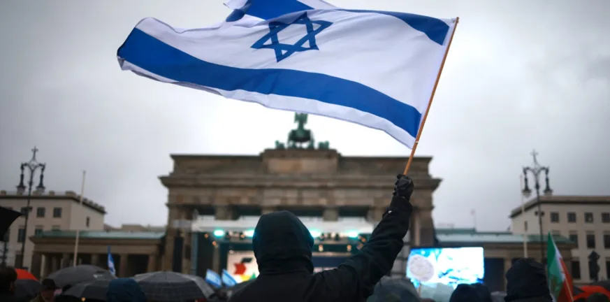 Ιερουσαλήμ: Νεκρός 15χρονος σε διαδήλωση υπερορθόδοξων, σκηνές χάους Ιερουσαλήμ: Νεκρός 15χρονος σε διαδήλωση υπερορθόδοξων, σκηνές χάους