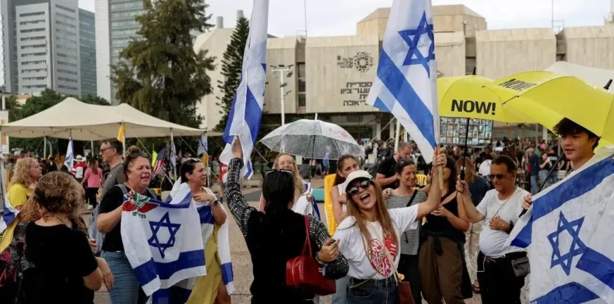 «Σε ισχύ η συμφωνία ανάμεσα σε Ισραήλ-Γάζα», έπεσαν οι πρώτες υπογραφές
