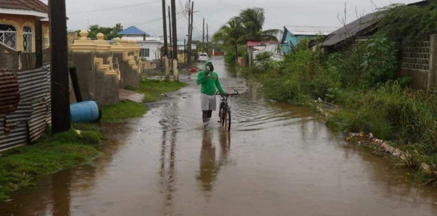 Τζαμάικα: Ο τυφώνας «Μελίσα» έχεις σκορπίσει καταστροφή, τουλάχιστον 7 νεκροί ΒΙΝΤΕΟ