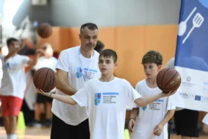 Healthy Hoops 4ALL και στην Πάτρα από ΕΟΚ, UNICEF και Υπουργείο Υγείας - Φωτογραφίες Healthy Hoops 4ALL και στην Πάτρα από ΕΟΚ, UNICEF και Υπουργείο Υγείας - Φωτογραφίες