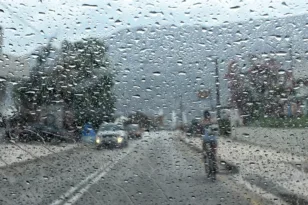 Ο καιρός (22/10/2024( συνεχίζει να αγριεύει: Έρχονται βροχές και καταιγίδες!