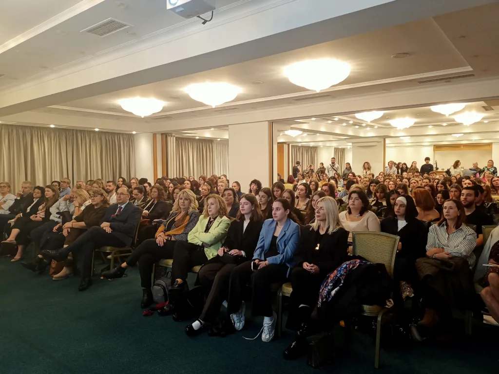 «Εφηβεία και Εξαρτήσεις»: Ισχυρό μήνυμα πρόληψης από την Αχαΐα – 200 συμμετέχοντες στην ημερίδα του «Καλλίπολις» ΦΩΤΟ