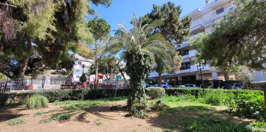 Νέο Ηράκλειο: 16χρονη «τύφλα» στο μεθύσι, σε πλατεία της Αθήνας Νέο Ηράκλειο: 16χρονη «τύφλα» στο μεθύσι, σε πλατεία της Αθήνας