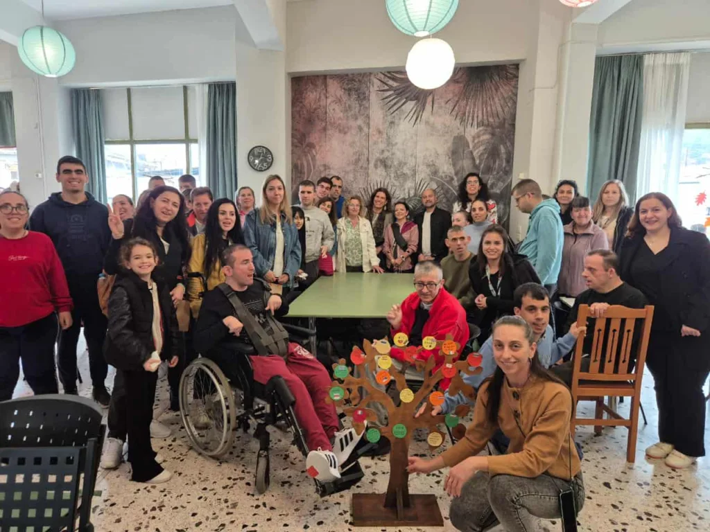 Πάτρα: Στο 1ο Ειδικό Νηπιαγωγείο εκπαιδευτικοί από Ρουμανία, Βουλγαρία και Πορτογαλία ΦΩΤΟ Πάτρα: Στο 1ο Ειδικό Νηπιαγωγείο εκπαιδευτικοί από Ρουμανία, Βουλγαρία και Πορτογαλία ΦΩΤΟ