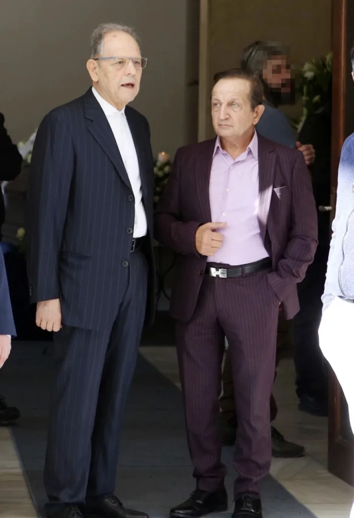 Το τελευταίο «αντίο» στην Άννα Κυριακού: Συγκίνηση στο Α’ Νεκροταφείο Αθηνών Το τελευταίο «αντίο» στην Άννα Κυριακού: Συγκίνηση στο Α’ Νεκροταφείο Αθηνών