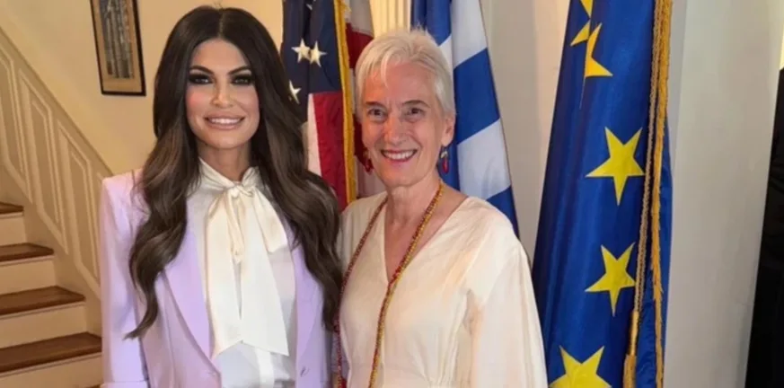Συνάντηση Κίμπερλι Γκίλφοϊλ με την Ελληνίδα πρέσβη στην Ουάσινγκτον