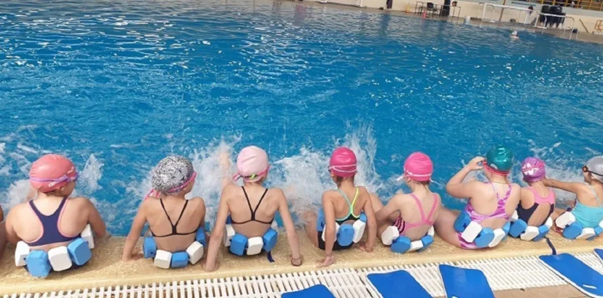 Πάτρα: Μαθητές Δημοτικών στα πρώτα τους μαθήματα κολύμβησης στο «Αντώνης Πεπανός» Πάτρα: Μαθητές Δημοτικών στα πρώτα τους μαθήματα κολύμβησης στο «Αντώνης Πεπανός»
