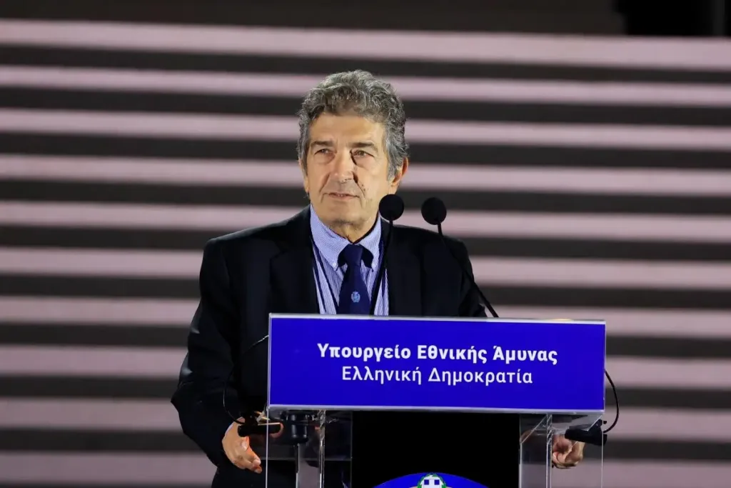 Το νέο υπουργείο Εθνικής Άμυνας-Μητσοτάκης: Σε εξέλιξη το πιο φιλόδοξο πρόγραμμα εκσυγχρονισμού των Ενόπλων Δυνάμεων Το νέο υπουργείο Εθνικής Άμυνας-Μητσοτάκης: Σε εξέλιξη το πιο φιλόδοξο πρόγραμμα εκσυγχρονισμού των Ενόπλων Δυνάμεων