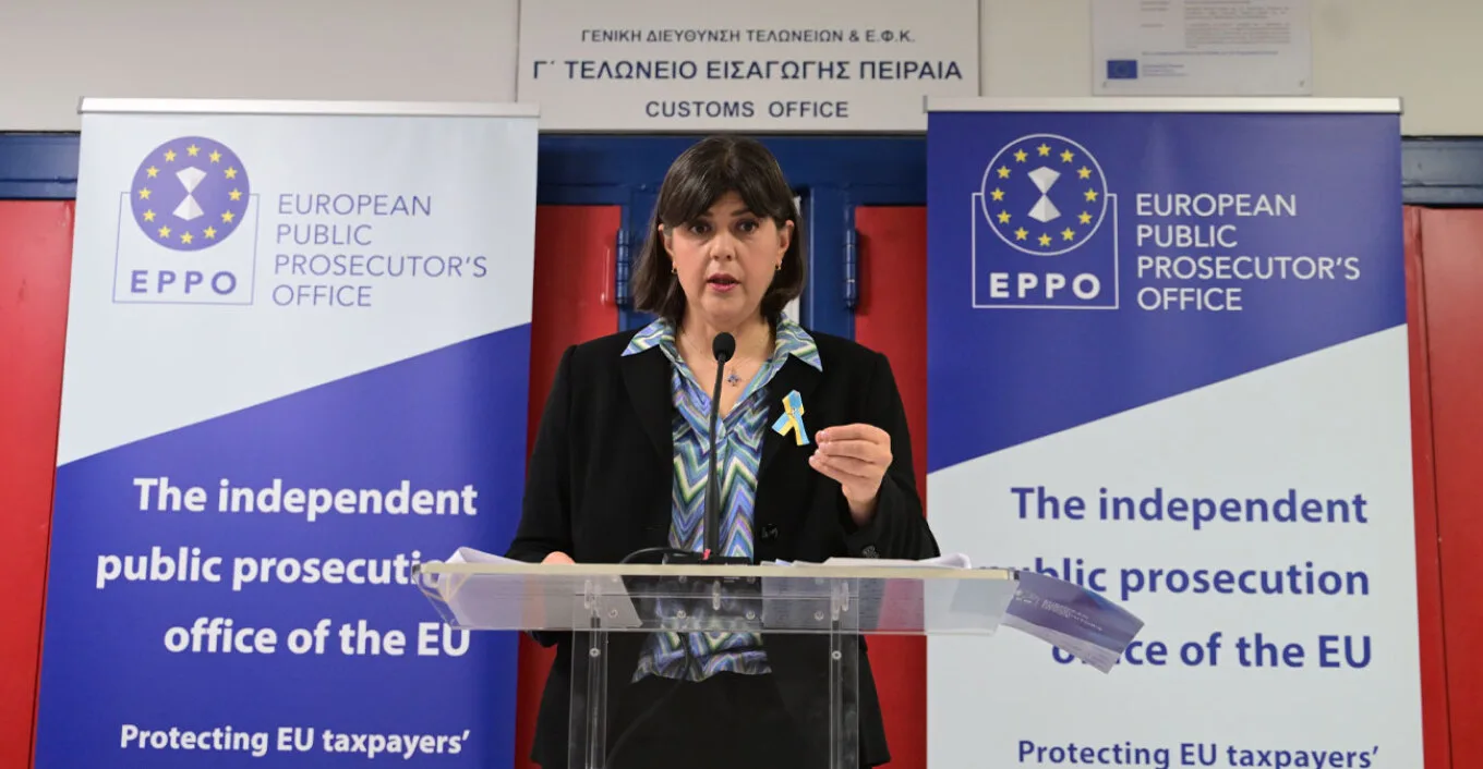 Κοβέσι από την Αθήνα: Σκληρή κριτική για τον ΟΠΕΚΕΠΕ, τα Τέμπη και το άρθρο 86 του Συντάγματος – «Η διαφθορά δεν είναι μόνο ελληνική»