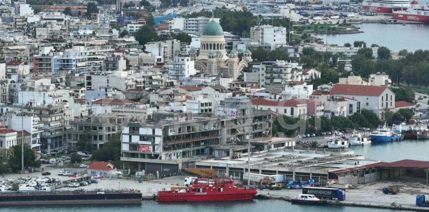Το ΤΕΕ Δυτικής Ελλάδας ζητά μέτρα ασφαλείας αλλά και πλήρη αποτίμηση στατικής επάρκειας για το πρώην κτίριο Υπηρεσιών Λιμένα Πατρών Το ΤΕΕ Δυτικής Ελλάδας ζητά μέτρα ασφαλείας αλλά και πλήρη αποτίμηση στατικής επάρκειας για το πρώην κτίριο Υπηρεσιών Λιμένα Πατρών