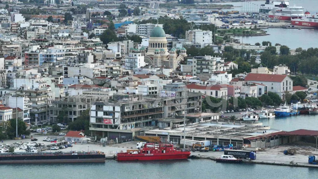 Πάτρα - Πρώην κτίριο ΟΛΠΑ: Ενα βήμα πιο κοντά στην κατεδάφιση ΦΩΤΟ