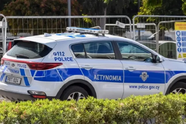 Κύπρος: Απίστευτη γκάφα - Αστυνομικοί μετέφεραν πολίτη για επισκεπτήριο μαζί με κρατούμενους