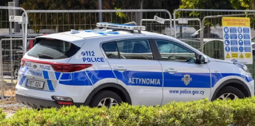 Κύπρος: Απίστευτη γκάφα - Αστυνομικοί μετέφεραν πολίτη για επισκεπτήριο μαζί με κρατούμενους