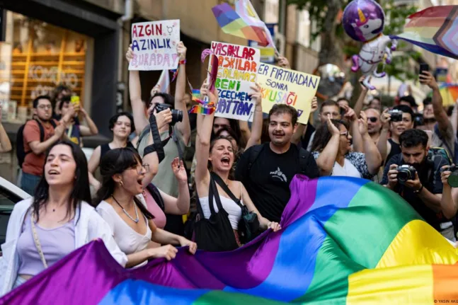 Στην Τουρκία με νέο νομοσχέδιο θα οδηγούνται στη φυλακή τα ΛΟΑΤΚΙ άτομα και οι ομοφυλόφιλοι