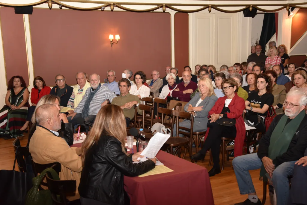 Παρουσιάστηκε η «Διπλή Ζωή» του Κώστα Λογαρά στη Φιλαρμονική Εταιρία Ωδείο Πατρών