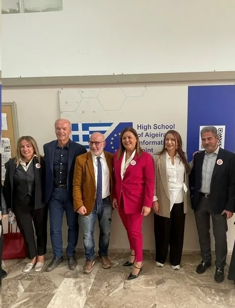Λύκειο Αιγείρας: «Time to Move - Ανακαλύπτοντας τις Ευκαιρίες στην Ευρώπη» ΦΩΤΟ
