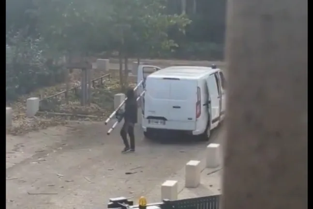 Γαλλία: Ένοπλοι ντυμένοι αστυνομικοί μπήκαν σε εργαστήριο χρυσού στη Λυών ΒΙΝΤΕΟ