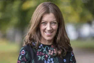 Η Victoria J. Hislop θα αναγορευτεί επίμημη Διδάκτορας του Τμημάτων Φιλολογίας και Ιστορίας-Αρχαιολογίας του Πανεπιστημίου Πατρών