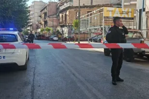 Συναγερμός στα Λιόσια: Χειροβομβίδα βρέθηκε σε πεζοδρόμιο!