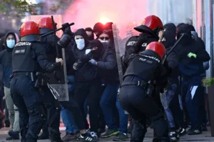 Ισπανία – Βιτόρια: Ακροδεξιοί είχαν συγκεντρωθεί για τα 50 χρόνια από το θάνατο του Φράνκο – Έγιναν επεισόδια