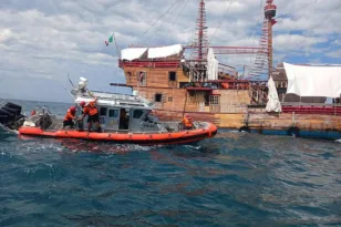 ΒΙΝΤΕΟ: Βυθίστηκε το θρυλικό τουριστικό πλοίο Marigalante στο Μεξικό