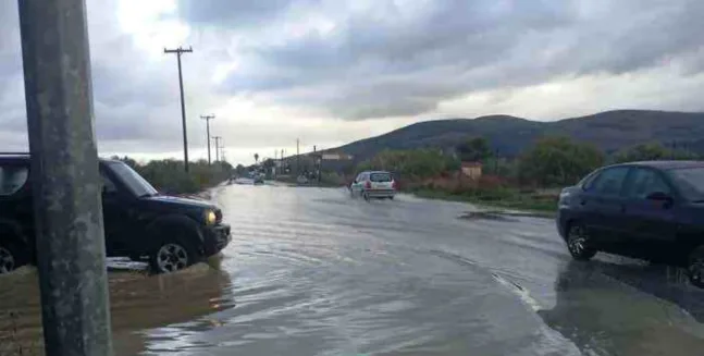 Μεσολόγγι: Κακοκαιρία και κλειστά αύριο (24/10/2025) τα σχολεία! ΒΙΝΤΕΟ