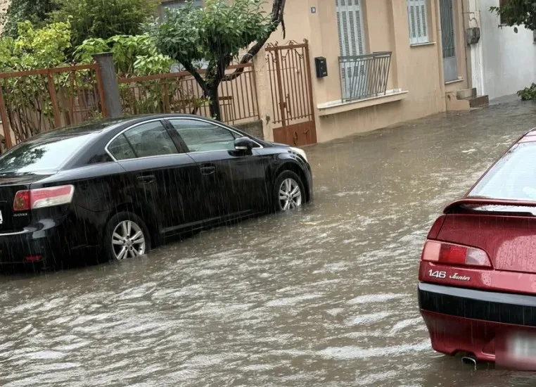 Πάτρα: Άνοιξαν οι ουρανοί, τρομερή η ένταση της βροχής, αλλά χωρίς κλήση η Πυροσβεστική! ΦΩΤΟ, ΒΙΝΤΕΟ