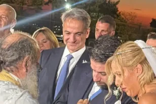 Ποιο ζευγάρι πάντρεψε και γιατί ο Κυριάκος Μητσοτάκης ΦΩΤΟ