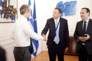Μητσοτάκης στον αντιπρόεδρο της Google: Μας απασχολεί η προστασία των ανηλίκων στο διαδίκτυο