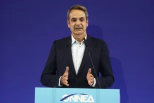 Κυριάκος Μητσοτάκης: «Μόνο η ΝΔ εγγυάται ότι θα πάμε μπροστά»