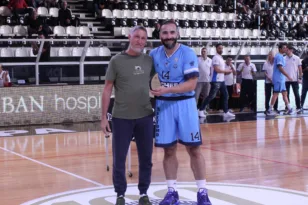 Η διοίκηση του Απόλλωνα τίμησε τον Γιάννη Μολφέτα