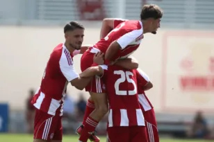 Άρσεναλ-Ολυμπιακός 1-2! Οι μικροί δείχνουν τον δρόμο στους μεγάλους