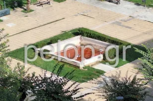 Πάτρα δεν είναι μόνο η Γεωργίου: Το σκουριασμένο συντριβάνι της Ομόνοιας αποκαλύπτει την άλλη όψη της πόλης ΦΩΤΟ