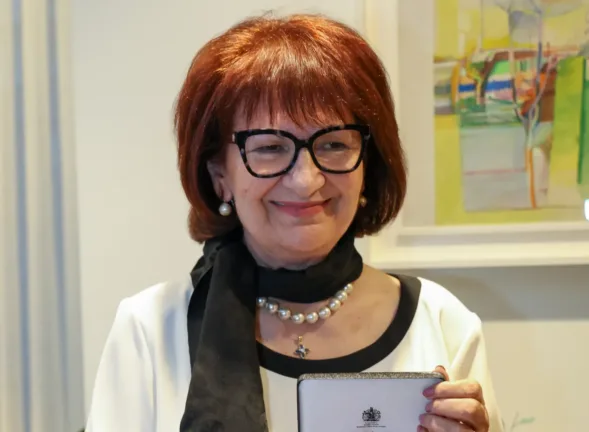 Ροδάνθη Φλώρου: Οδηγός μου το κρυφό όραμα για τον Μπάιρον Ροδάνθη Φλώρου: Οδηγός μου το κρυφό όραμα για τον Μπάιρον