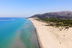 Παράλιο Μέτωπο Αχαΐας και Ηλείας: Τρεις δήμοι ενώνουν τις δυνάμεις τους