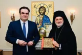 Νέα Υόρκη: Συνάντηση Πιερρακάκη με τον Αρχιεπίσκοπο Αμερικής Ελπιδοφόρο