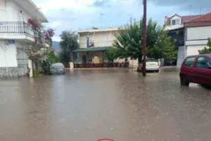 Μεσολόγγι: Ξυλοκόπησαν δημοτικό υπάλληλο, επιχειρούσε στις πλημμύρες