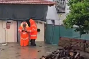 Απεγκλωβισμός παιδιού στο Μεσολόγγι, πλημμύρισαν σπίτια και στο Αιτωλικό ΦΩΤΟ