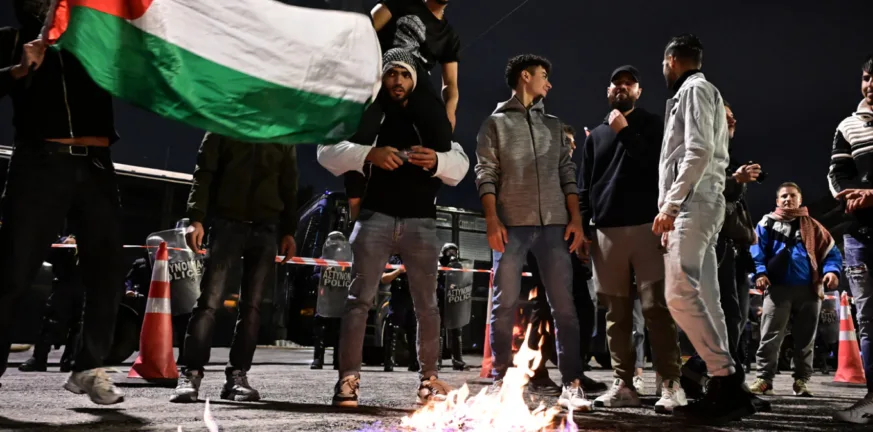 Επεισόδια έξω από την ισραηλινή πρεσβεία στην πορεία για την Παλαιστίνη