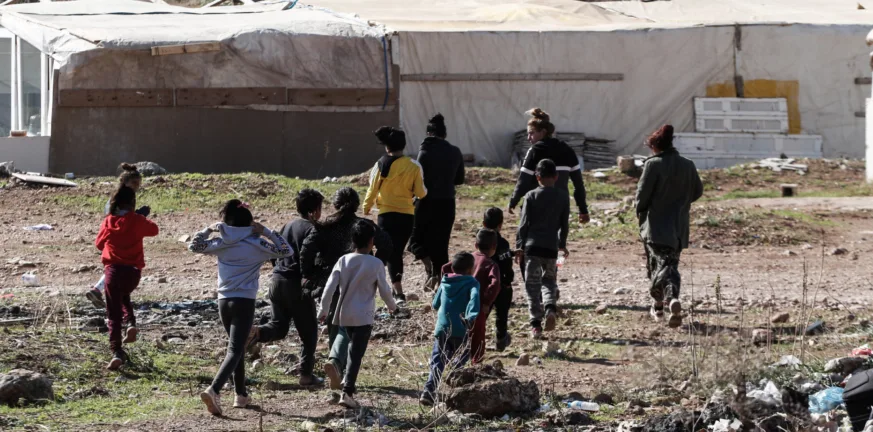 Αρχίζει το «στενό μαρκάρισμα» στους καταυλισμούς Ρομά - Και στην Αχαΐα