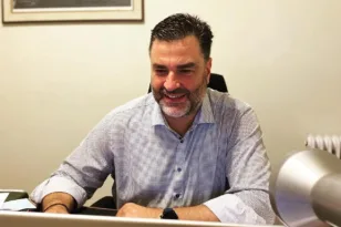 Ευλογιά προβάτων: Βολές Σκιαδαρέση κατά Φαρμάκη για καθυστερημένη αντίδραση