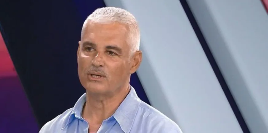 Σηκώνει βάρη ο Αρης Σπηλιωτόπουλος ΒΙΝΤΕΟ Σηκώνει βάρη ο Αρης Σπηλιωτόπουλος ΒΙΝΤΕΟ