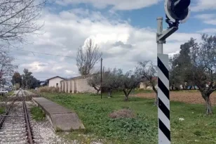 Τρένο Πελοποννήσου: Πάνε να κάνουν τη σιδηροδρομική γραμμή ποδηλατόδρομο!