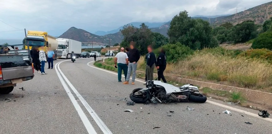 ΕΟ Ιτέας-Αντιρρίου: Ενας 21χρονος νεκρός και ένας 37χρονος σοβαρά τραυματισμένος ΕΟ Ιτέας-Αντιρρίου: Ενας 21χρονος νεκρός και ένας 37χρονος σοβαρά τραυματισμένος