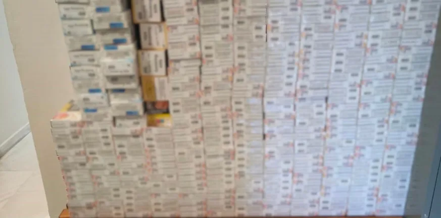 Γαλλία: Κατασχέθηκαν 7 τόνοι λαθραία τσιγάρα κρυμμένα σε φορτίο με ιταλικά ζυμαρικά και κανόλι! Γαλλία: Κατασχέθηκαν 7 τόνοι λαθραία τσιγάρα κρυμμένα σε φορτίο με ιταλικά ζυμαρικά και κανόλι!