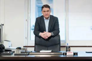 Τσουκαλάς: «Εχουν χάσει τα αυγά και τα καλάθια στην Κυβέρνηση..».