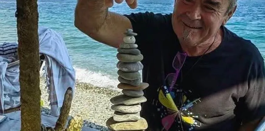 Πάτρα: Σήμερα η πολιτική κηδεία του δημοσιογράφου Ντίνου Βγενόπουλου