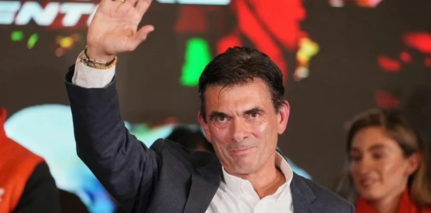 Βολιβία: Νέος πρόεδρος ο κεντροδεξιός γερουσιαστής Ροδρίγο Πας Βολιβία: Νέος πρόεδρος ο κεντροδεξιός γερουσιαστής Ροδρίγο Πας