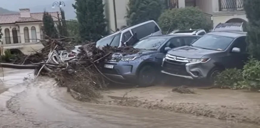 Φονική κακοκαιρία στη Βουλγαρία, τρεις νεκροί, ανάμεσά τους δύο διασώστες ΒΙΝΤΕΟ